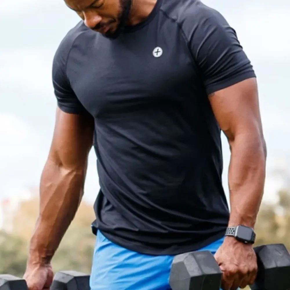 GYM COFFEE - Surge Tee in Black